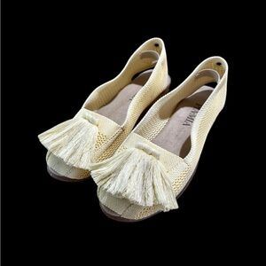 PIA MIA Yellow Tassel Espadrilles Flats, Size 7.5